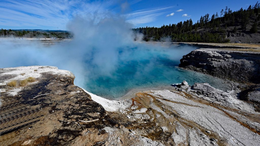 Grand Prismatic Spring & Old Faithful dsc 5504 1