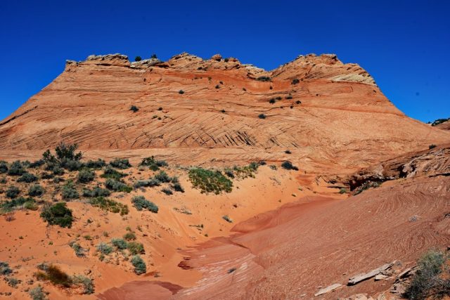 a similar rock formation, than on the other side - just much smaller a similar rock formation, than on the other side