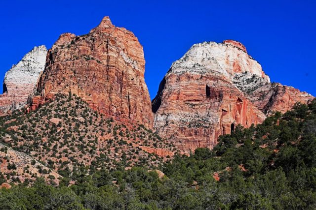 twin towthe twin towers, twin peaks rising dramatically in the distanceers