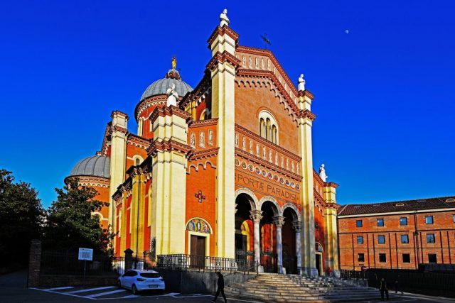 santuario della beata vergine del portone
