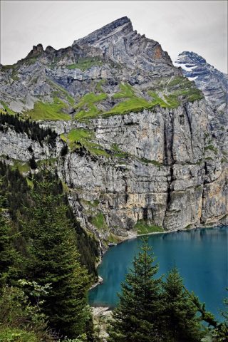 Morgenhorn from the side—lower down it drops dramatically toward the lake. das morgenhorn