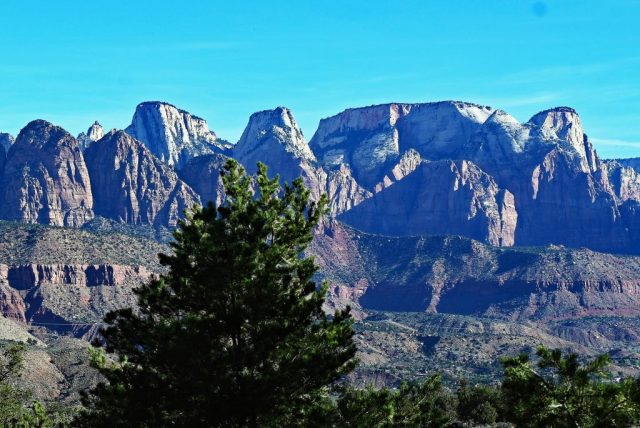 The Sundial, Altar of Sacrifice und Meridian Tower. dsc 6974 1
