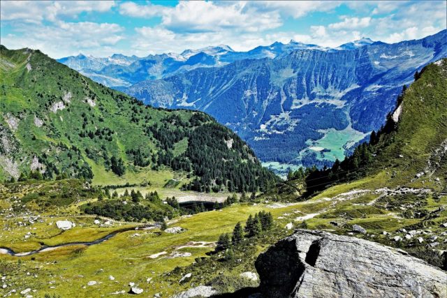 Das Hochtal der Alpe Leìt mit Blick auf das Gotthard-Massiv dsc 3728