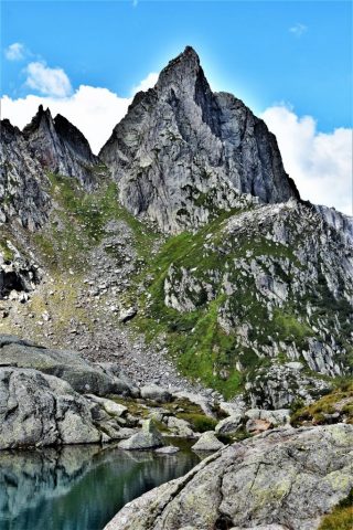 Der Pizzo del Prévat gespiegelt im Lago di Leìt dsc 3730