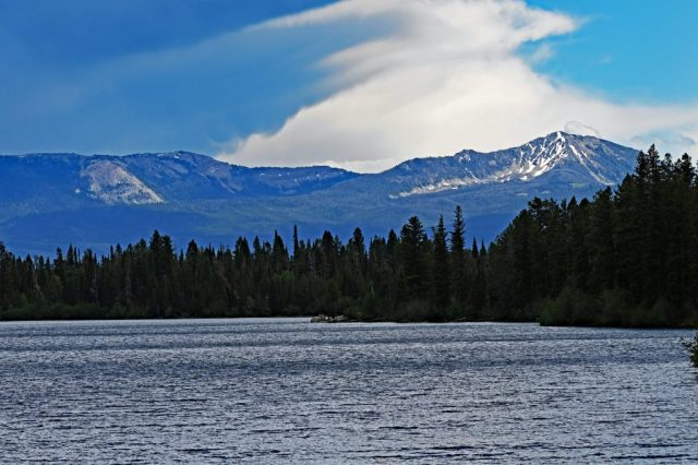 Abschied vom Phelps Lake unter einer gigantischen Wolkenwalze am Jackson Peak dsc 8173