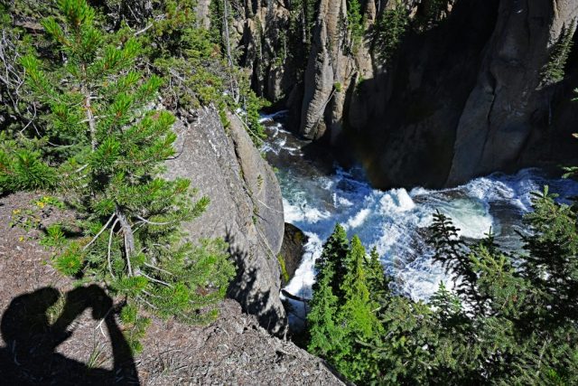 Schwindelerregender Tiefblick in die Schlucht der Terraced Falls dsc 8324